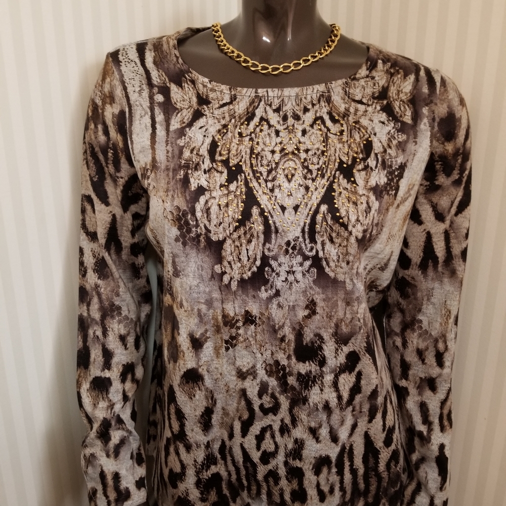 Women's knit top